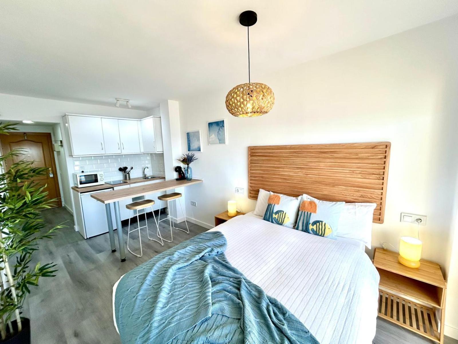 Stella Maris - Amazing Frontal Sea Views With Pool & Terrace By 10Tosea Apartment Fuengirola Bagian luar foto