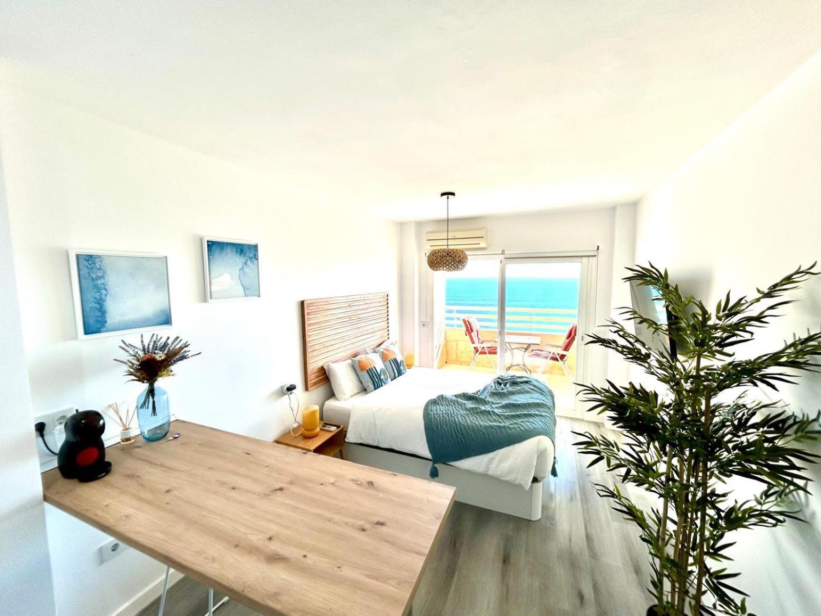 Stella Maris - Amazing Frontal Sea Views With Pool & Terrace By 10Tosea Apartment Fuengirola Bagian luar foto