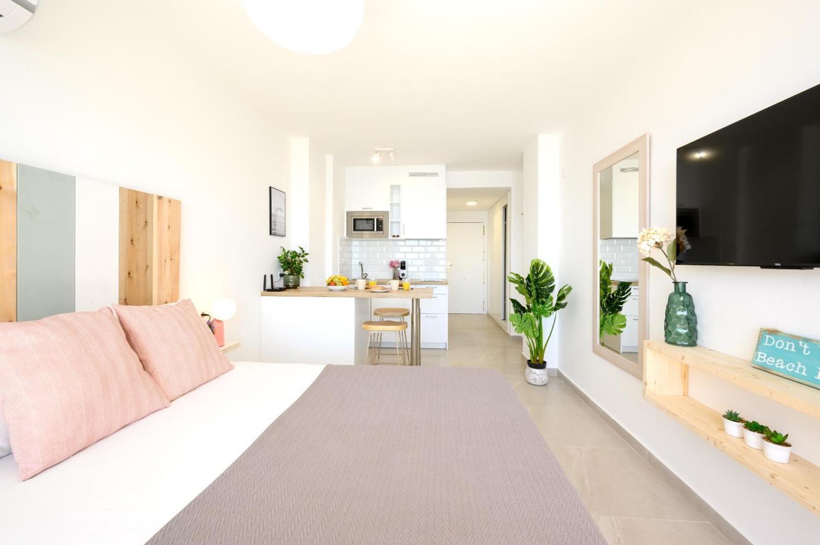 Stella Maris - Amazing Frontal Sea Views With Pool & Terrace By 10Tosea Apartment Fuengirola Bagian luar foto