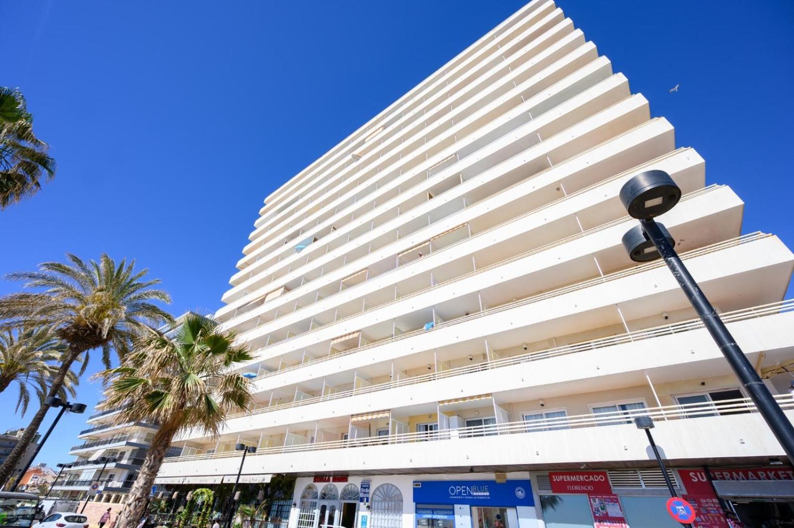 Stella Maris - Amazing Frontal Sea Views With Pool & Terrace By 10Tosea Apartment Fuengirola Bagian luar foto